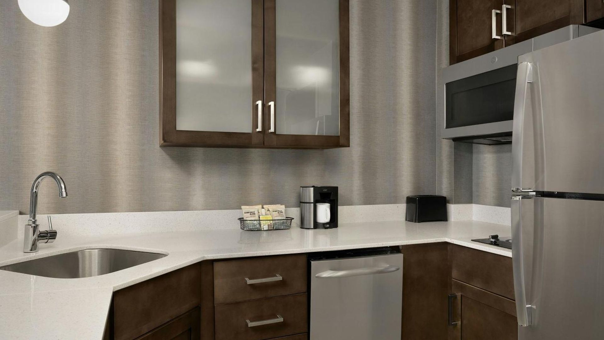 By Marriott Northlake 3*