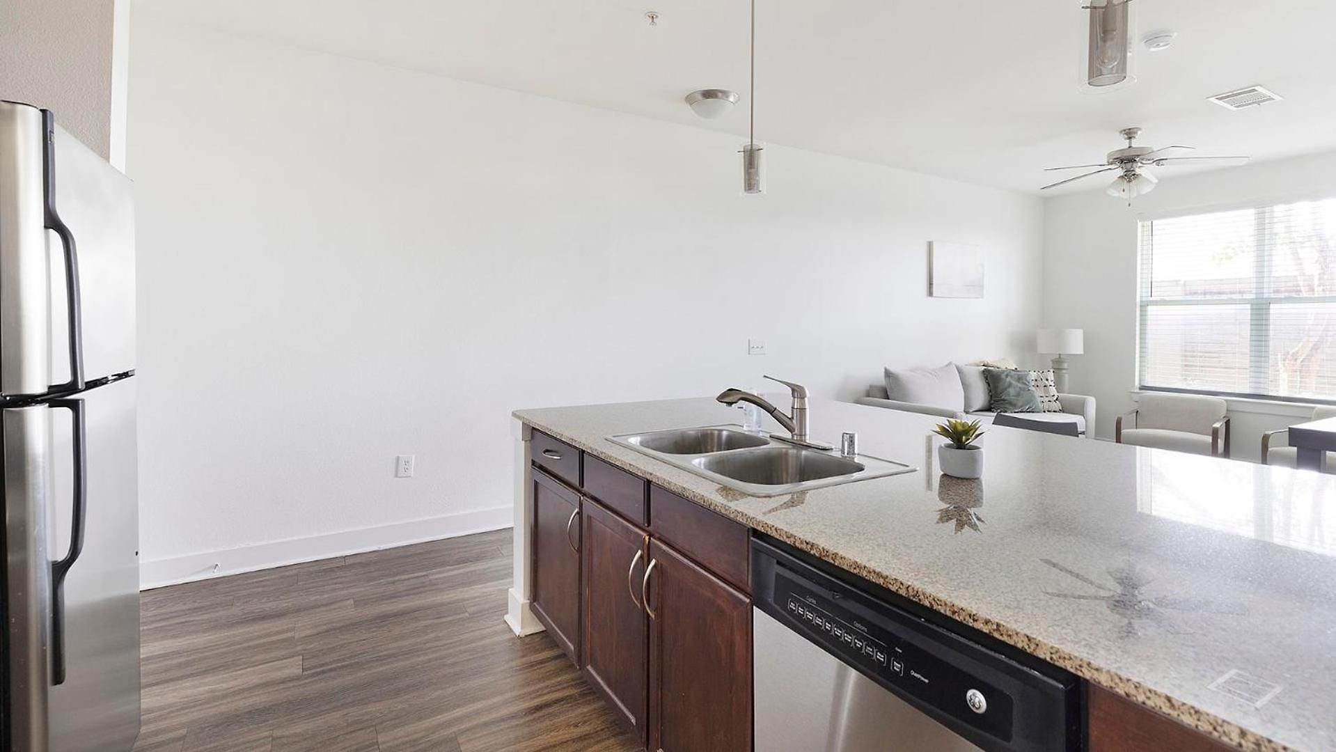 Landing - North Apartment Charlotte
