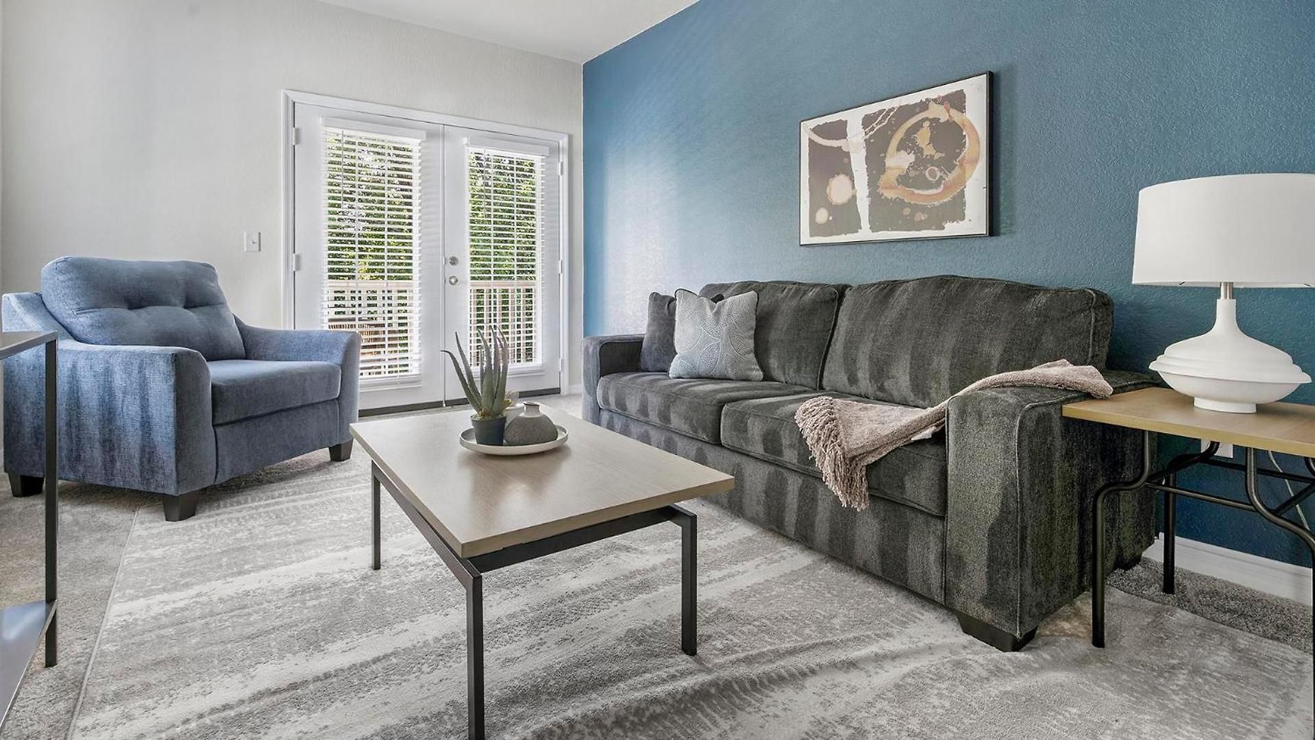 Apartment Landing - North