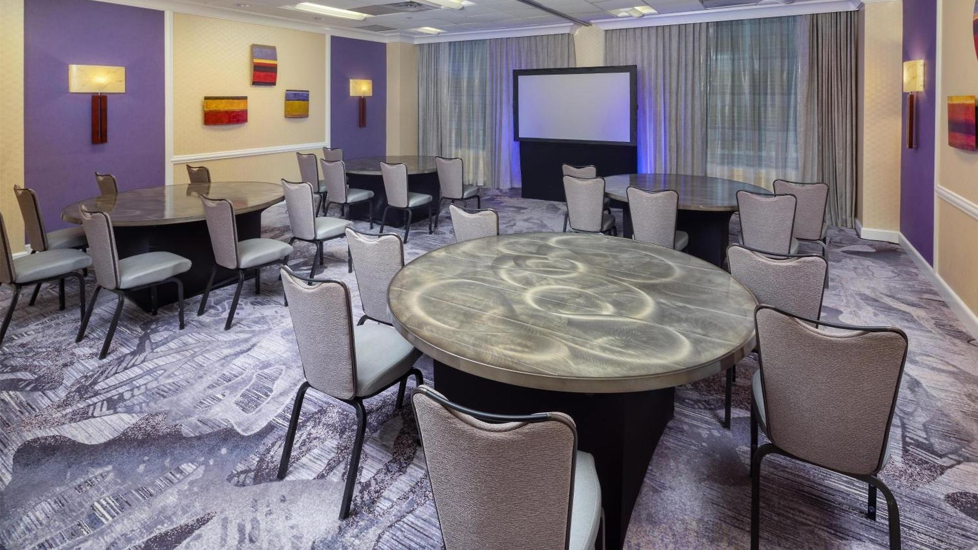 Hilton Uptown Hotel 4*