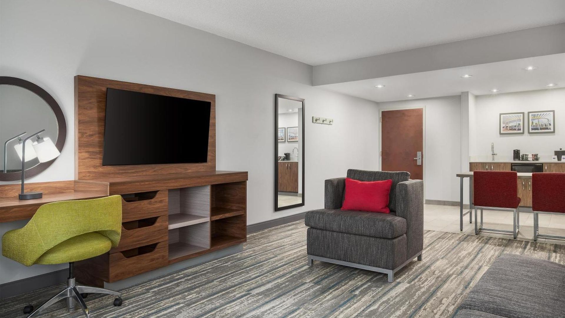 Hotel Hampton & Arrowood Rd Charlotte