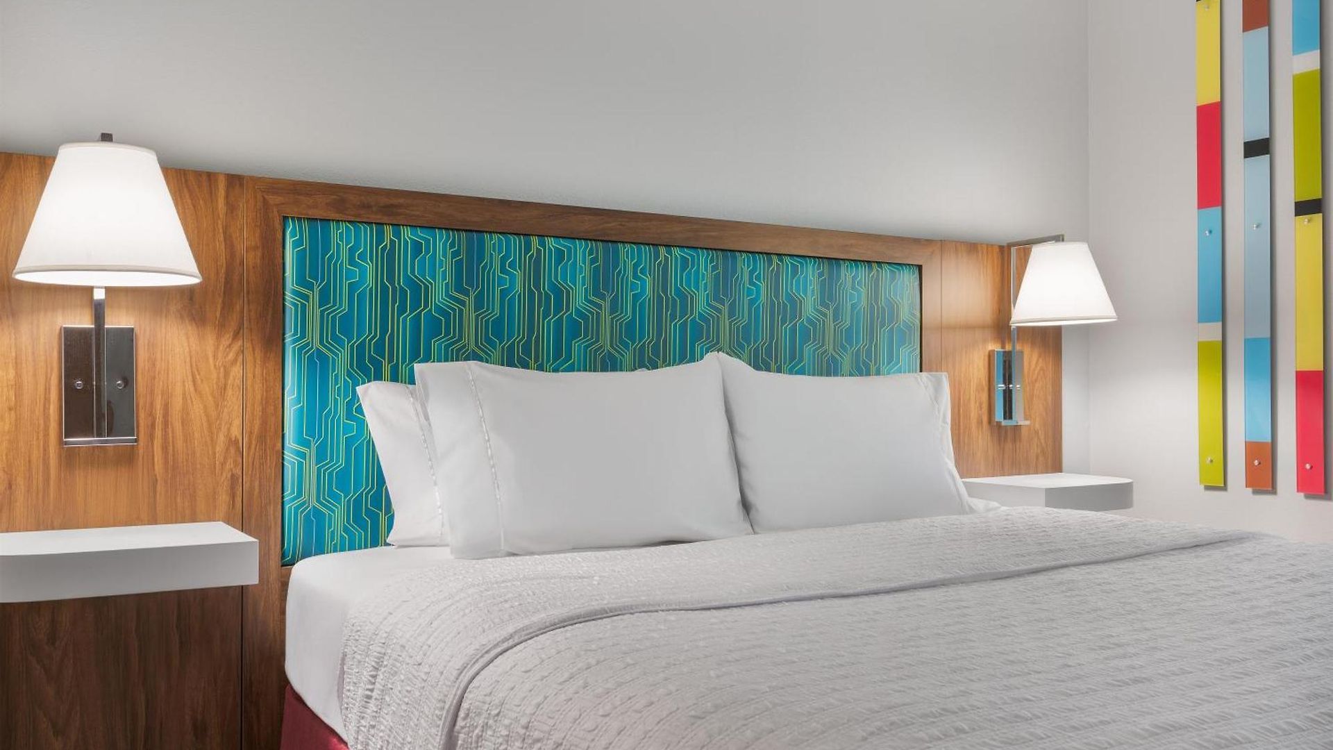 Hampton & Arrowood Rd Hotel Charlotte