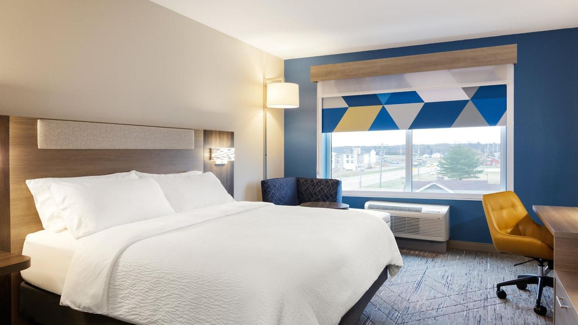 Express & North By Ihg Charlotte