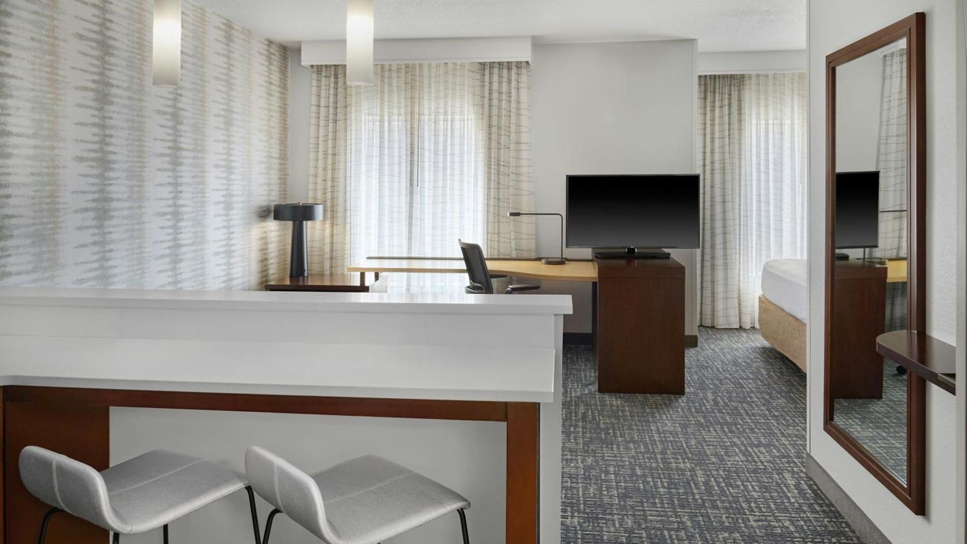 By Marriott Airport 3*