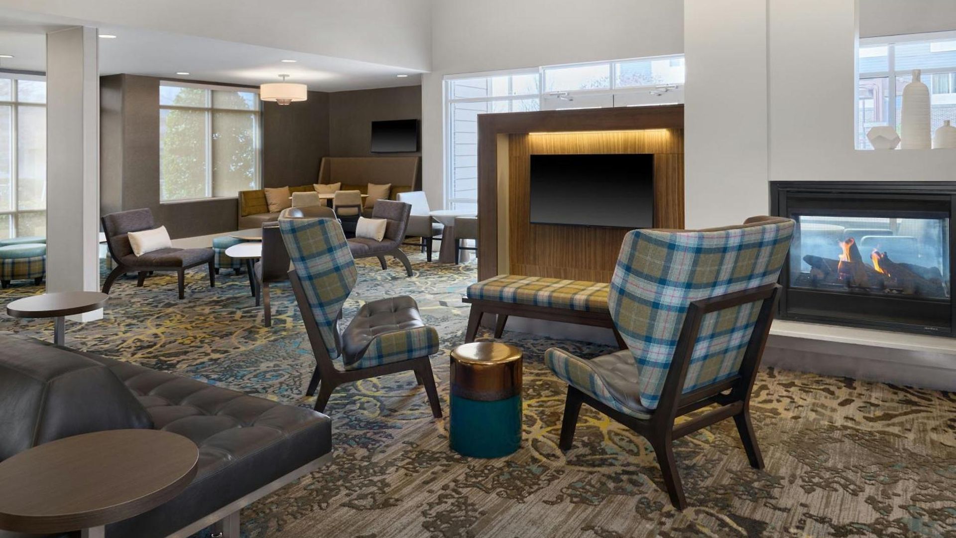 By Marriott Airport Hotel