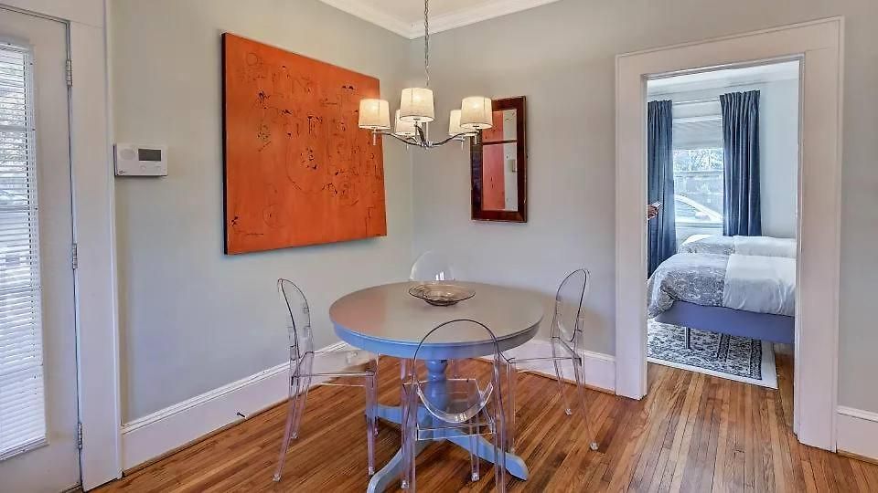 Chic Comfortable 2br With Porch Near Dilworth Holiday home Charlotte