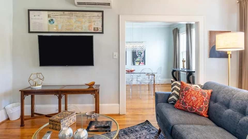 Lovely 2br Near Uptown Holiday home Charlotte