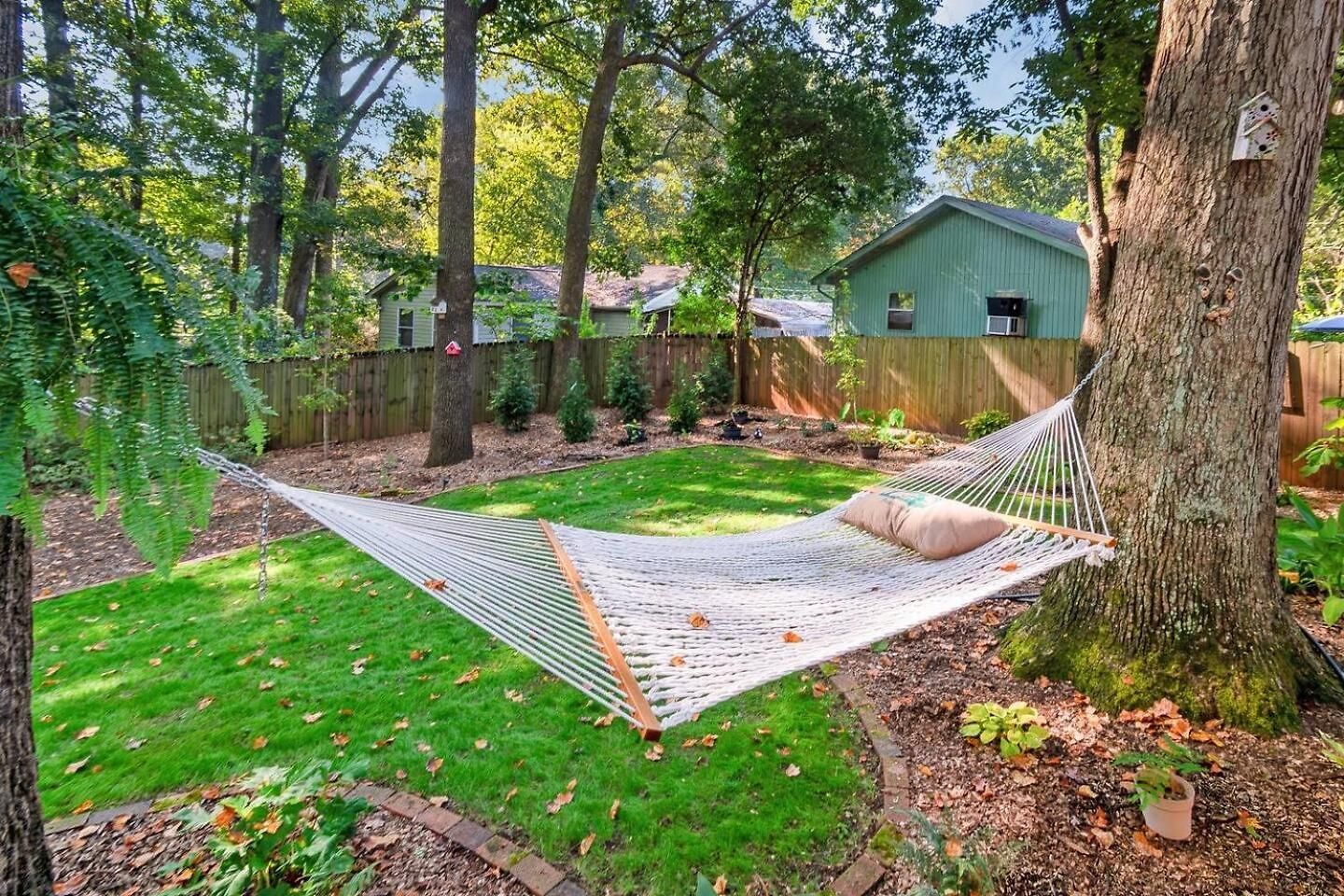 3br Pga Garden Oasis - Near Quail Hollow And Light Rail Holiday home *