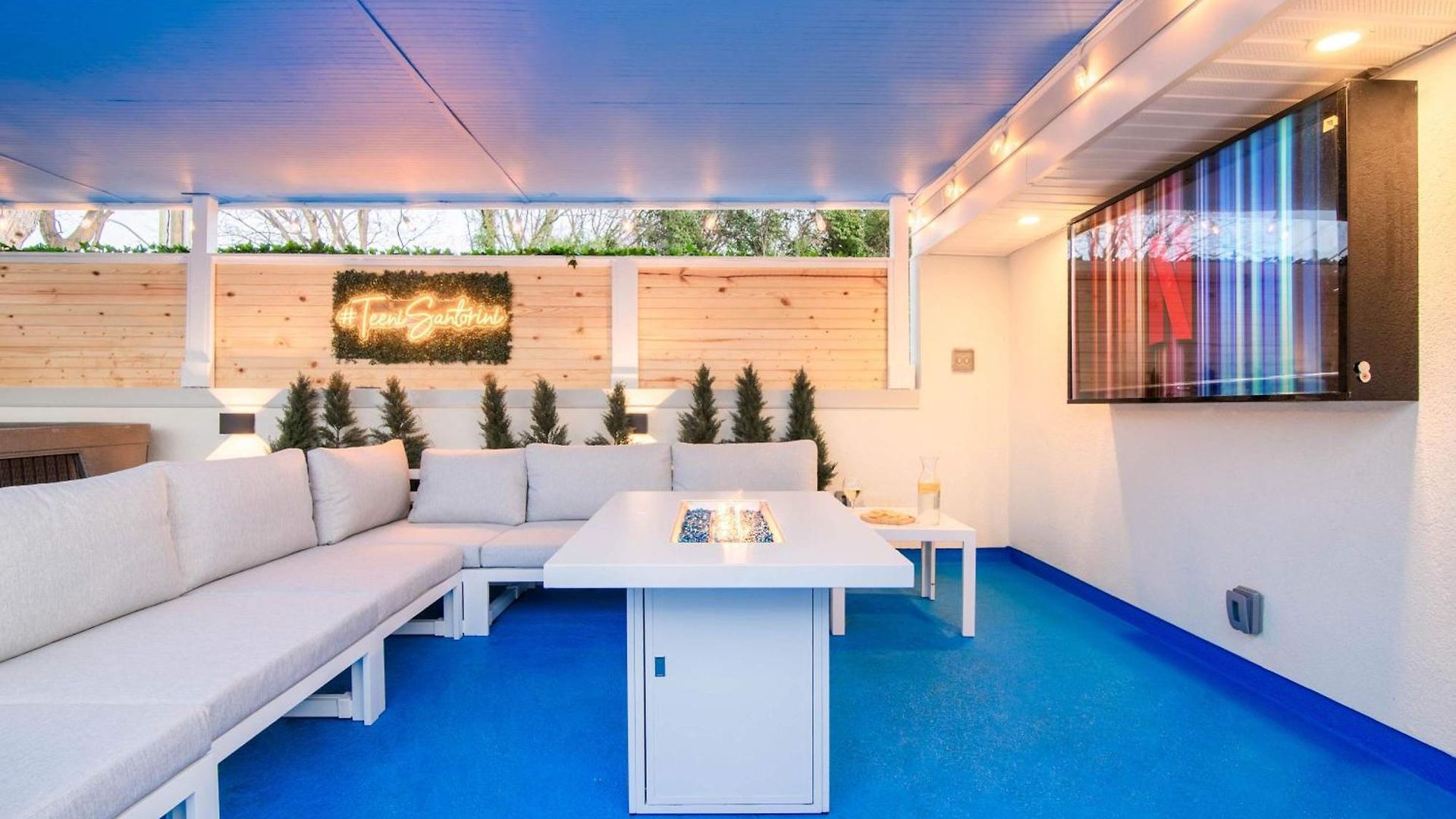 Venetian And Santorini Wellness Bundle Holiday home Charlotte