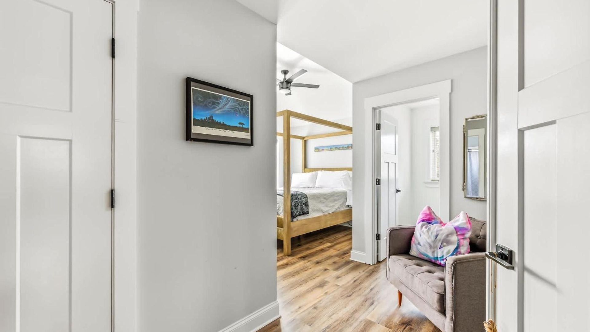 Rowen Tree Queen Bed & Breakfast 4*
