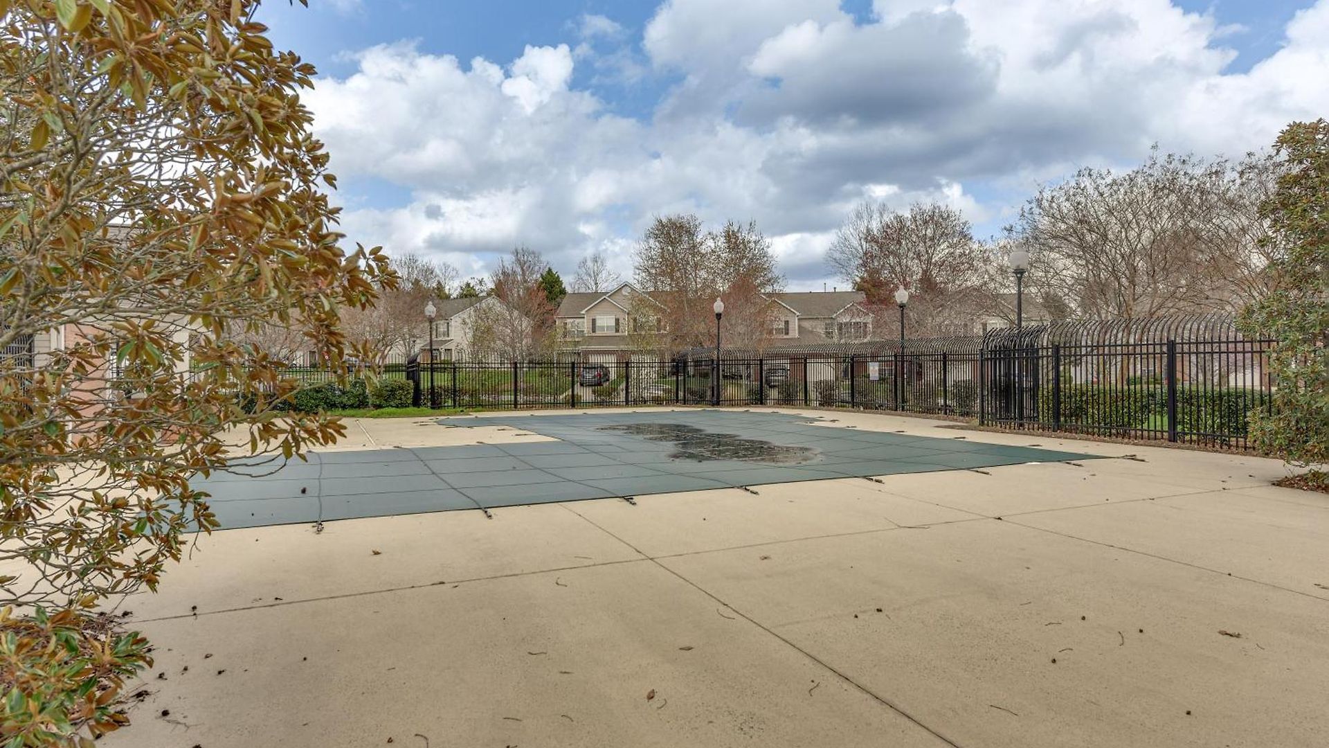 Holiday home Dog-friendly Townhome W/ Patio In Area! Charlotte
