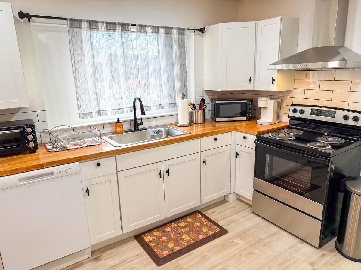 Villa House With Firepit Near Noda Plaza Midwood Lightrail Charlotte