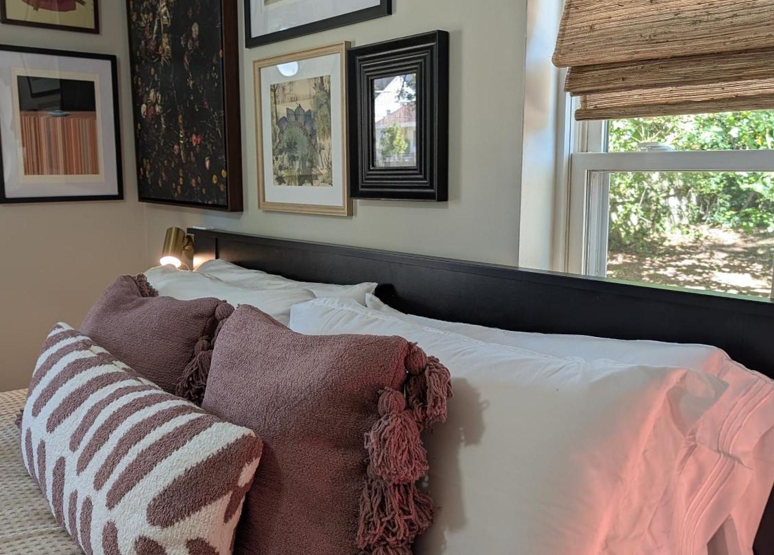 Holiday home Small Space, Big Personality W/ King + Queen Bed *