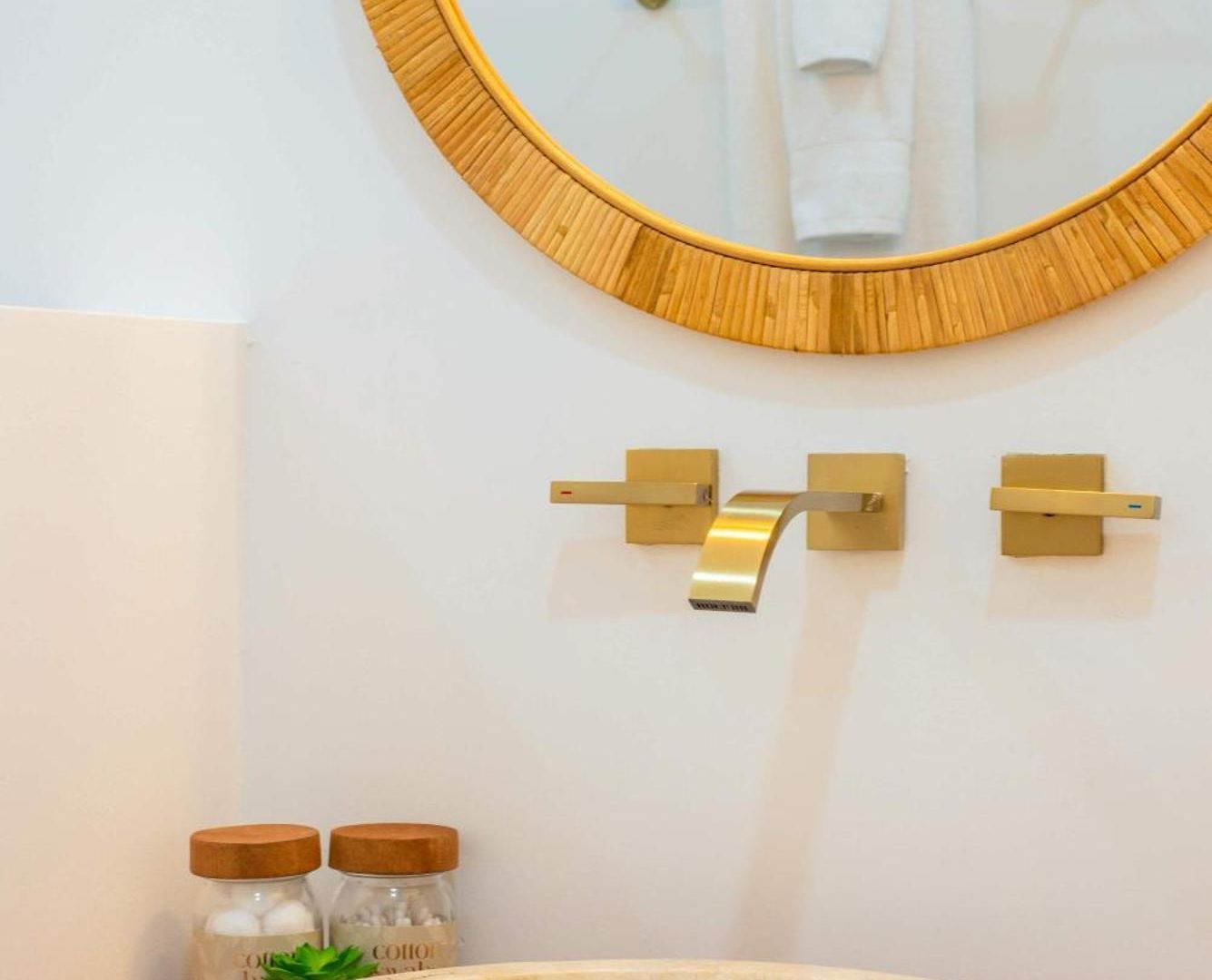 Venetian And Santorini Wellness Bundle