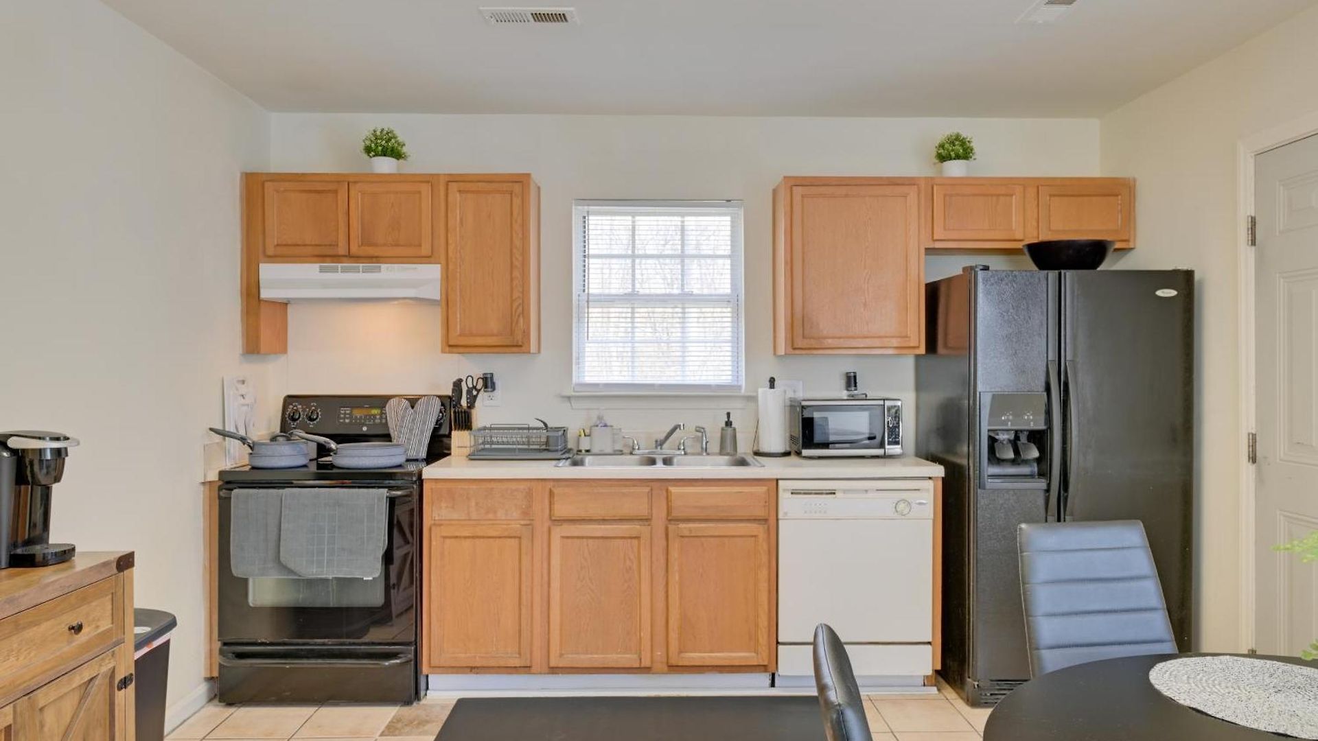 Holiday home 5 Mi To Uptown Charlotte! Family Retreat W/ Yard Charlotte