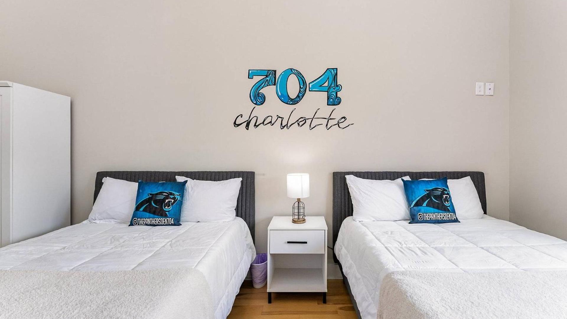Uptown Panthers Den 2 Holiday home