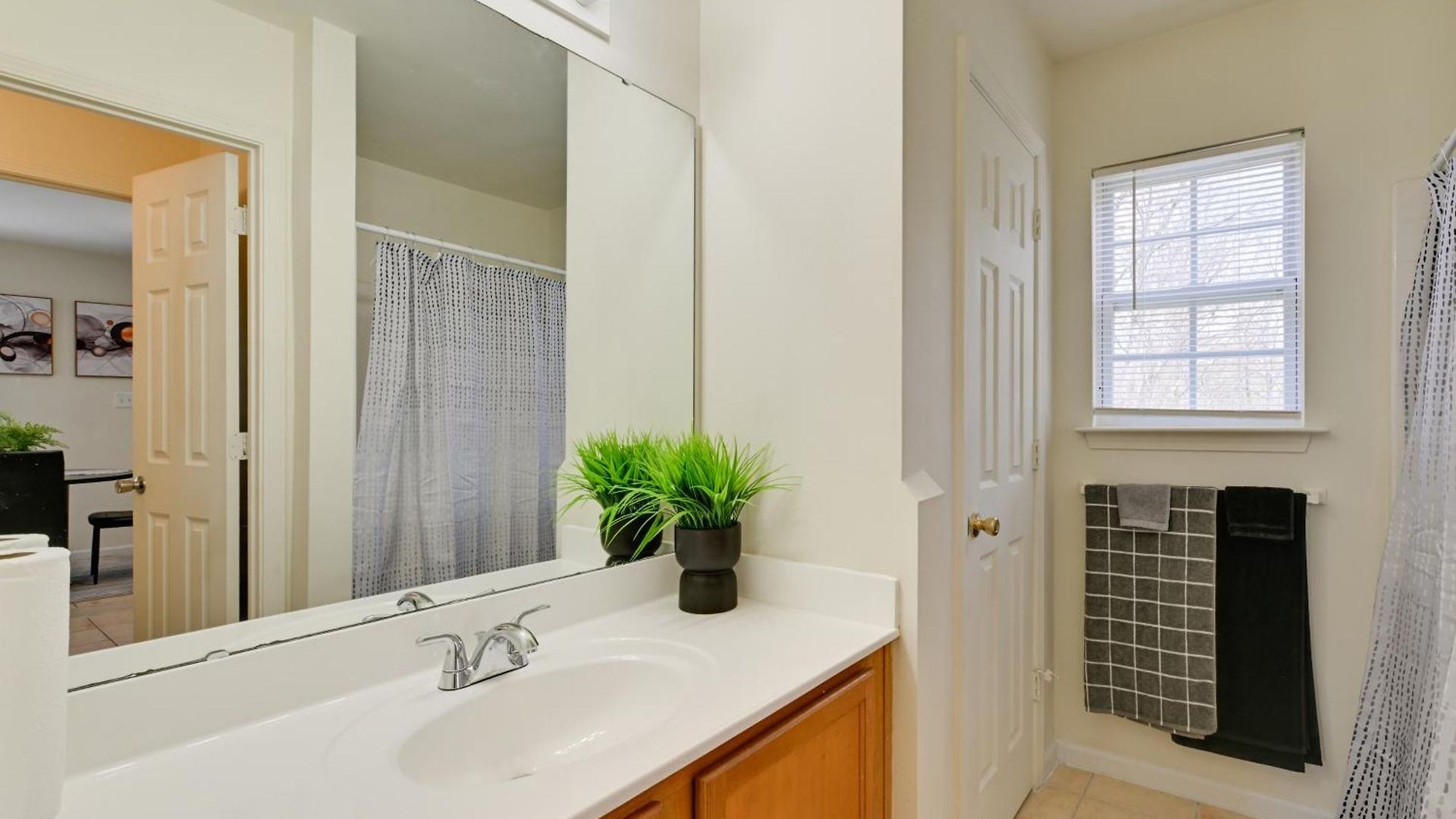 5 Mi To Uptown Charlotte! Family Retreat W/ Yard Holiday home Charlotte