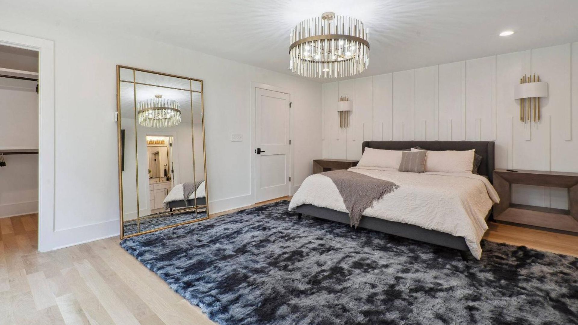 Luxury Build - King Beds - Minutes To Uptown Holiday home