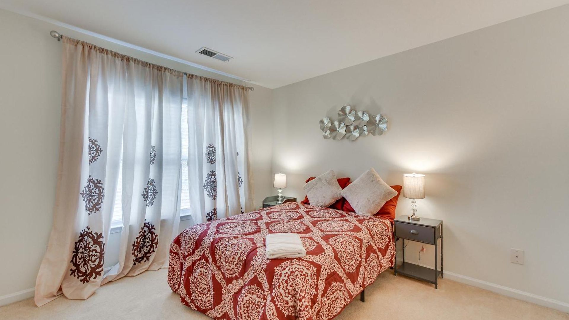Holiday home Dog-friendly Townhome W/ Patio In Area! *