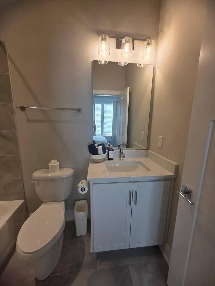 Qc Rooftop Retreat | Rooftop | Garage | Dog Park