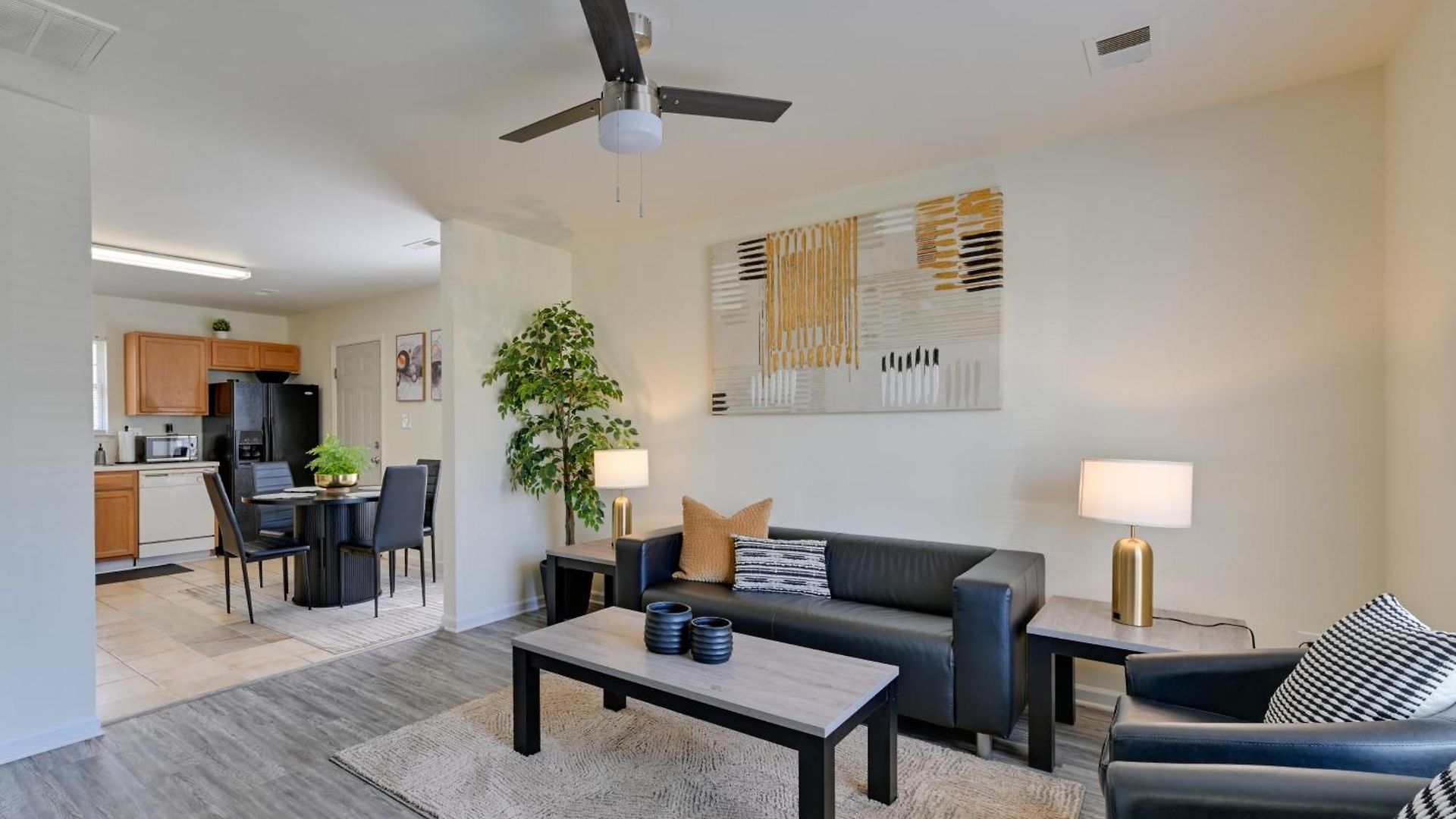 5 Mi To Uptown Charlotte! Family Retreat W/ Yard Charlotte