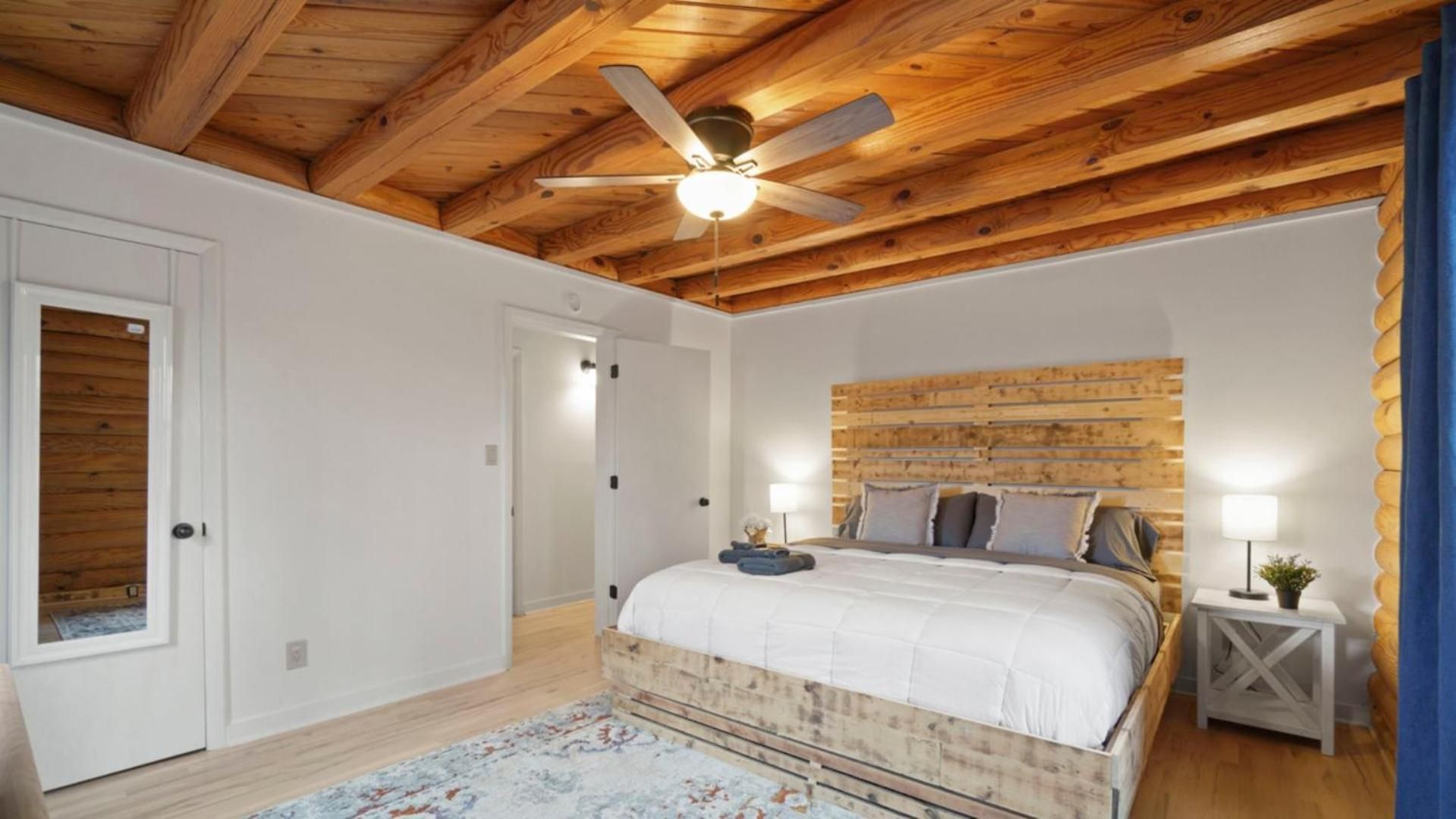 Renovated 5br/3ba W/ Rec *