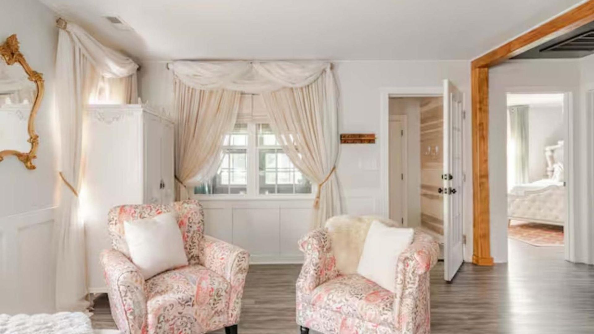Holiday home Venetian And Santorini Wellness Bundle Charlotte