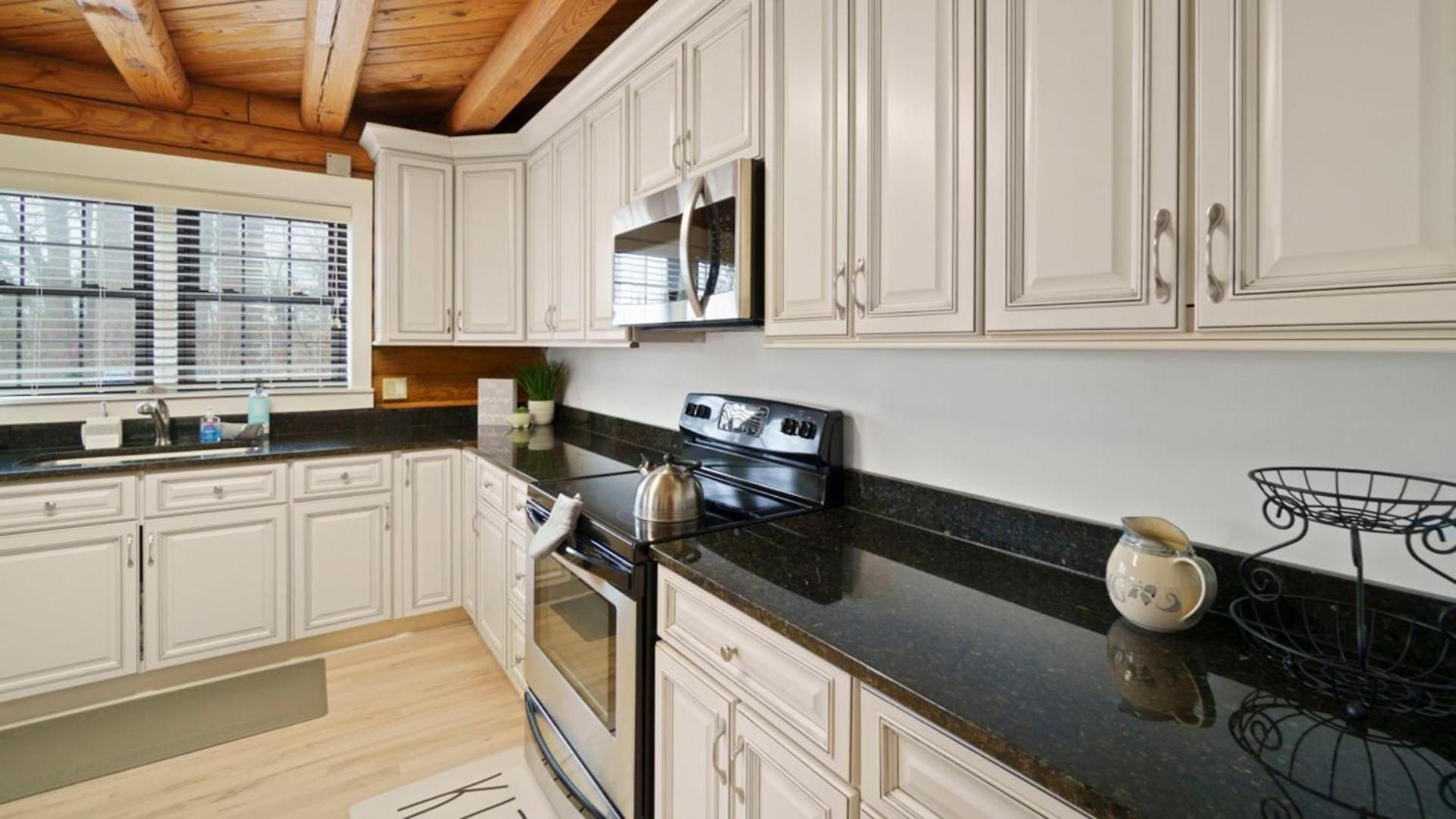 Holiday home Renovated 5br/3ba W/ Rec *