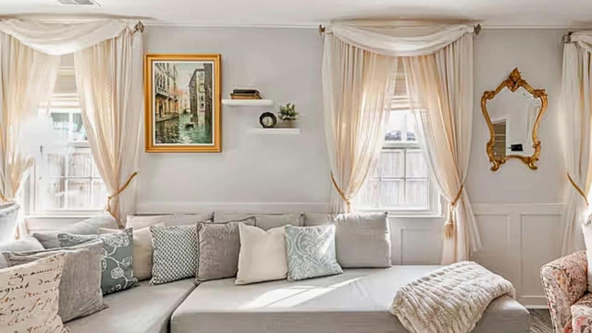 Holiday home Venetian And Santorini Wellness Bundle Charlotte