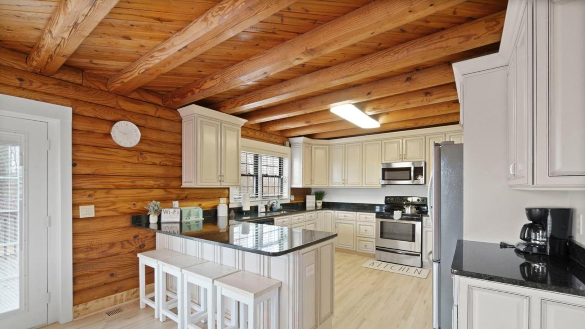 Renovated 5br/3ba W/ Rec Charlotte