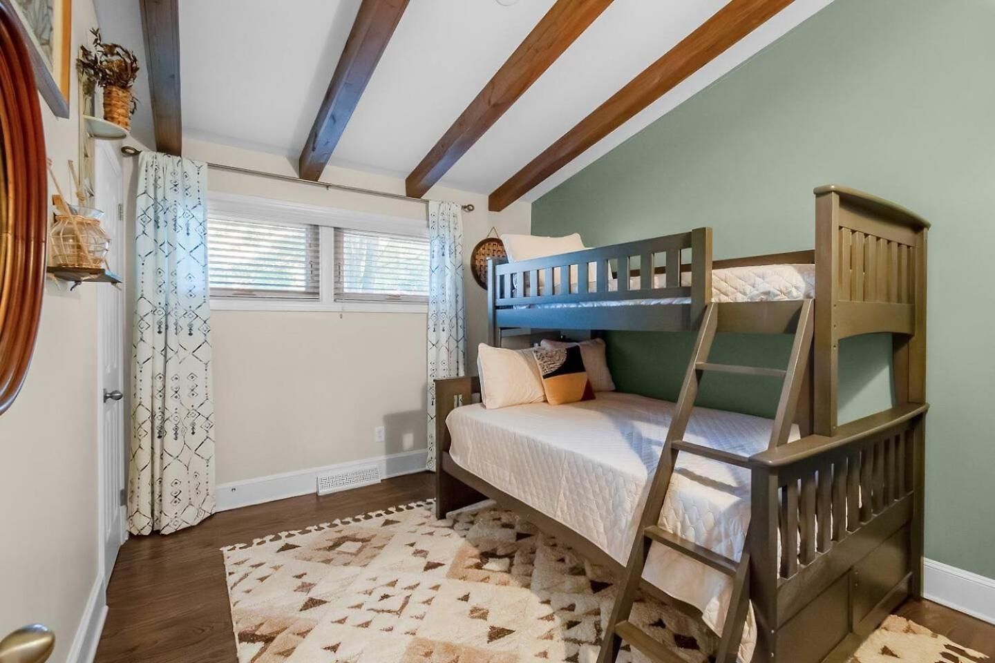 3br Pga Garden Oasis - Near Quail Hollow And Light Rail *