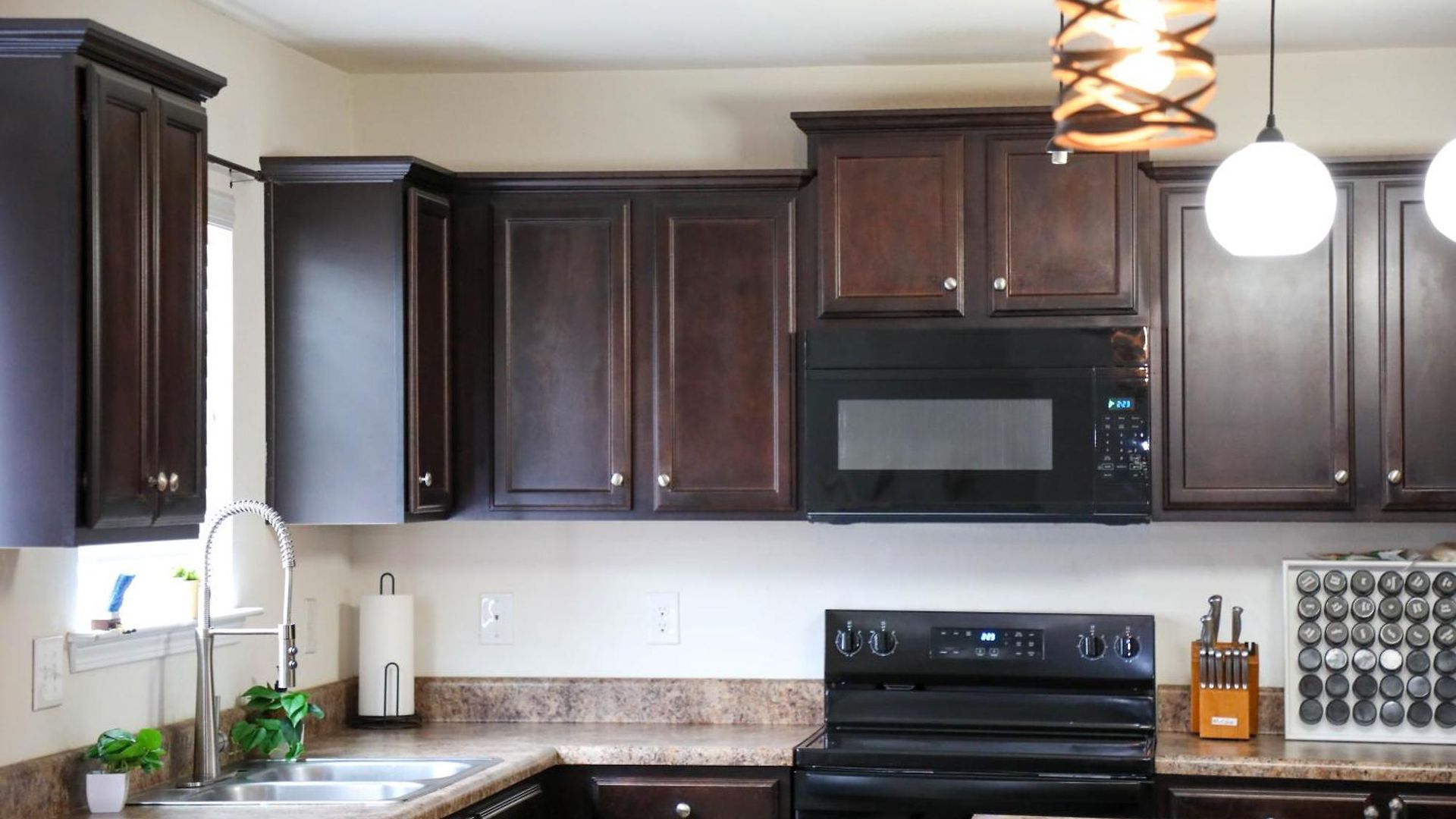 Modern 4 Bedroom Near Uptown Holiday home Charlotte