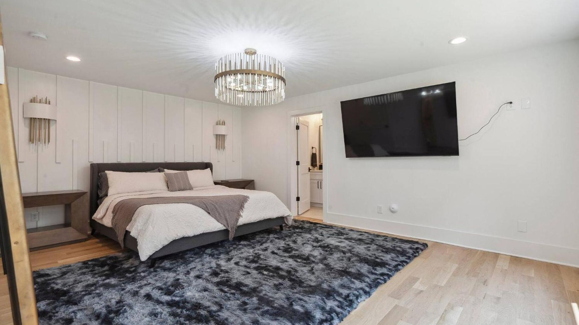 Luxury Build - King Beds - Minutes To Uptown