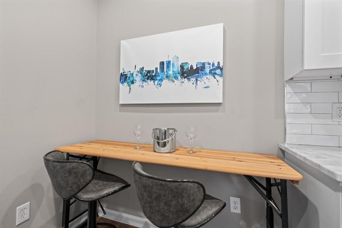 Holiday home 2br With Fenced Backyard, Minutes To Uptown Charlotte