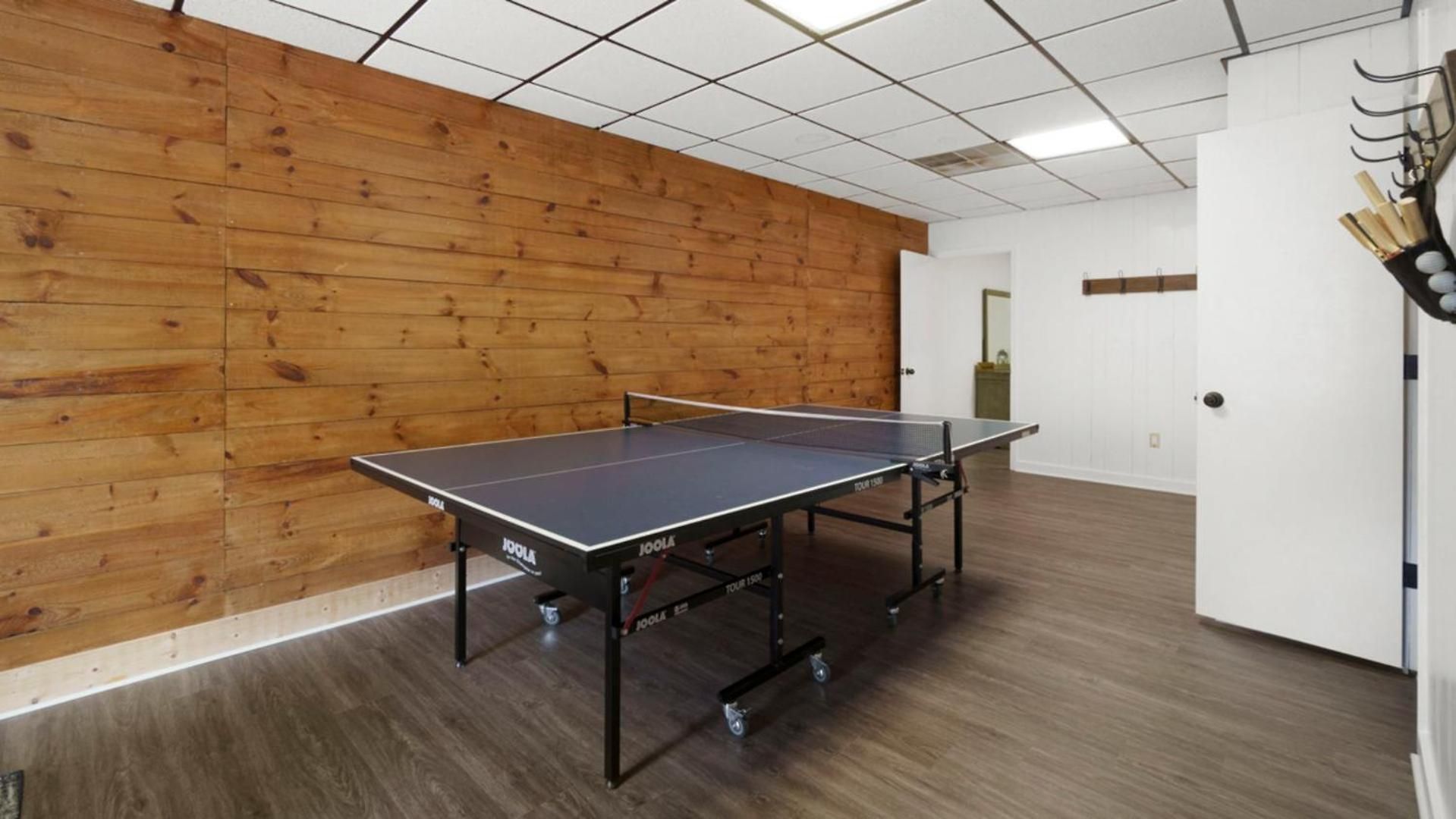Renovated 5br/3ba W/ Rec