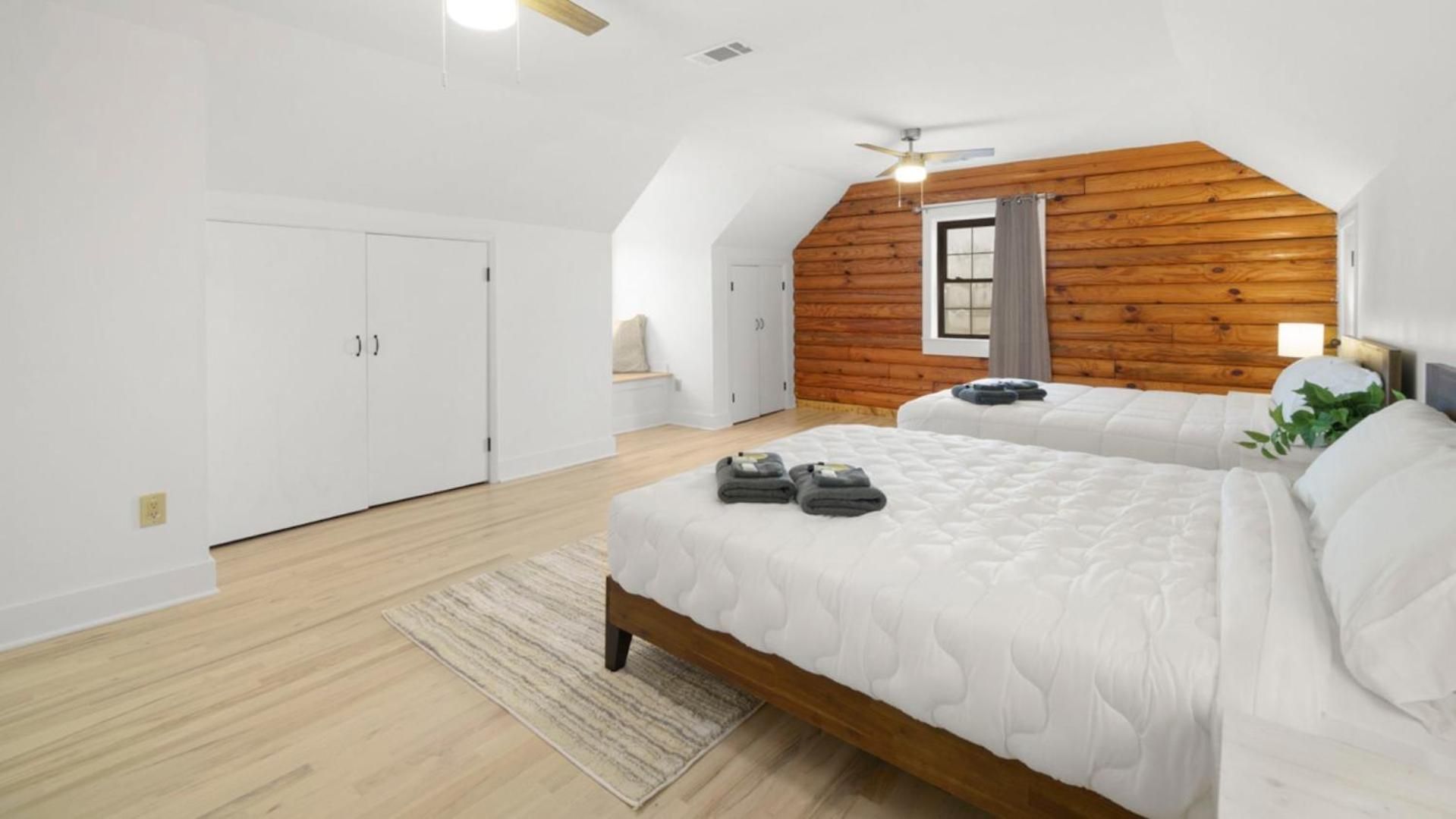 Holiday home Renovated 5br/3ba W/ Rec *