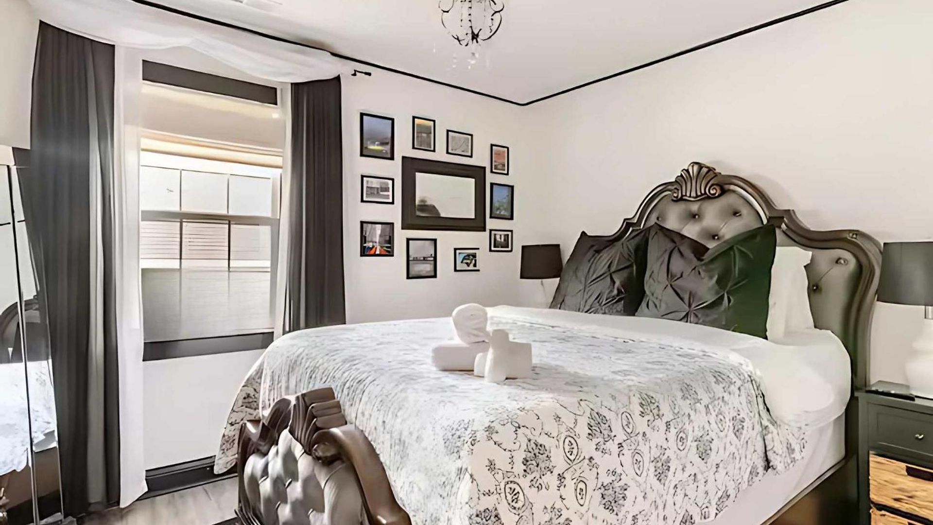 Venetian And Santorini Wellness Bundle Holiday home
