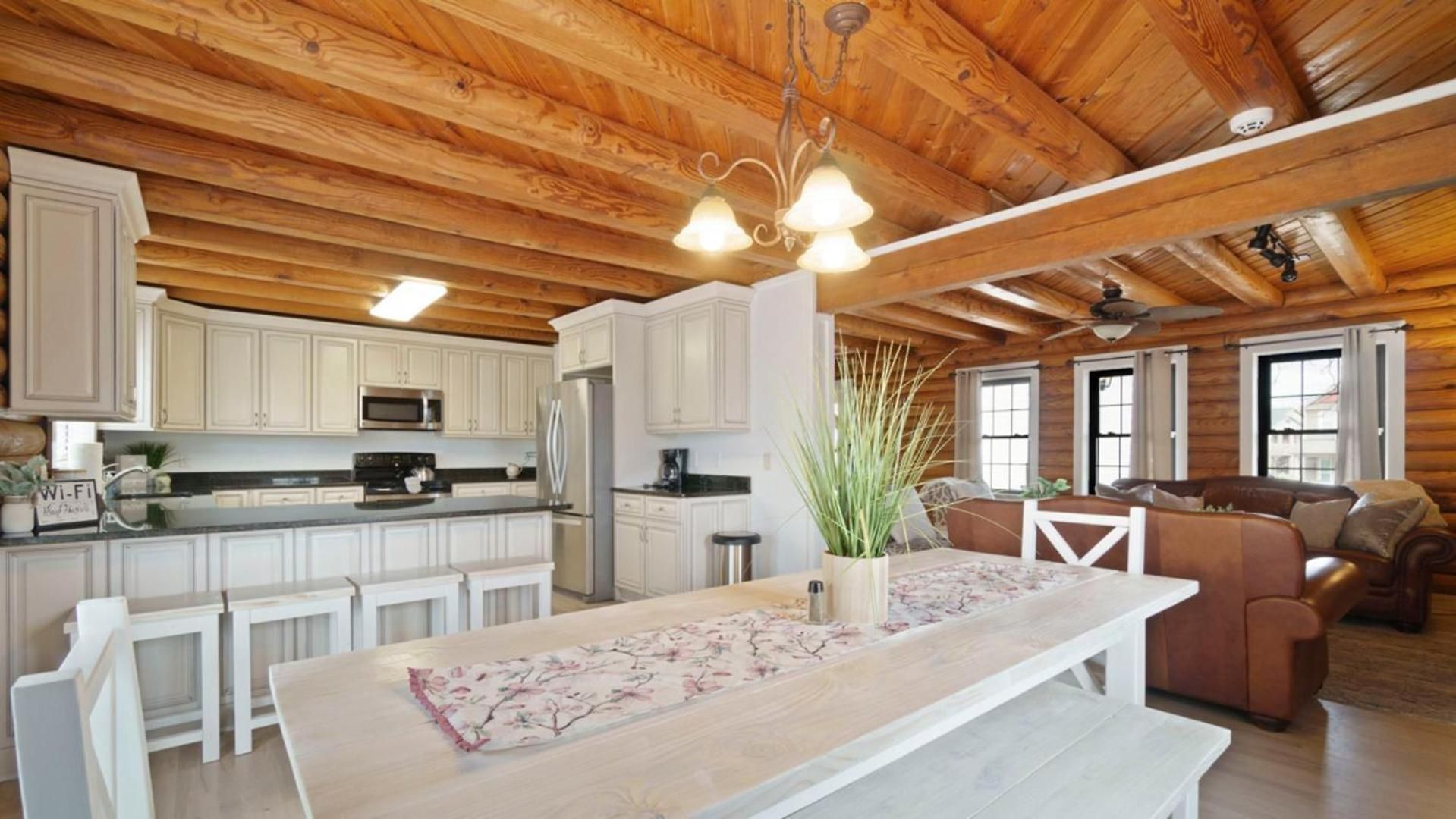 Holiday home Renovated 5br/3ba W/ Rec *