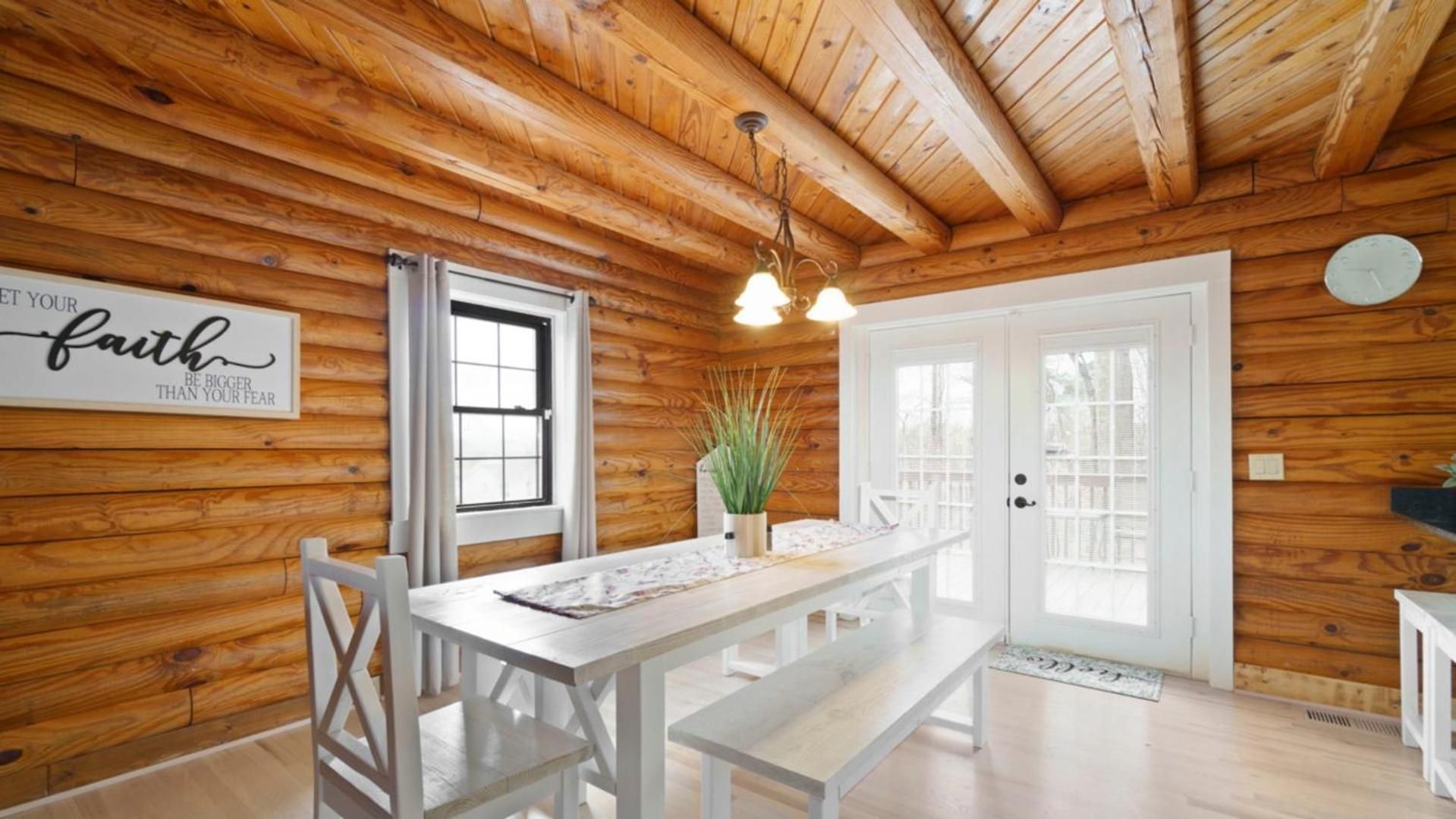 Renovated 5br/3ba W/ Rec Holiday home *