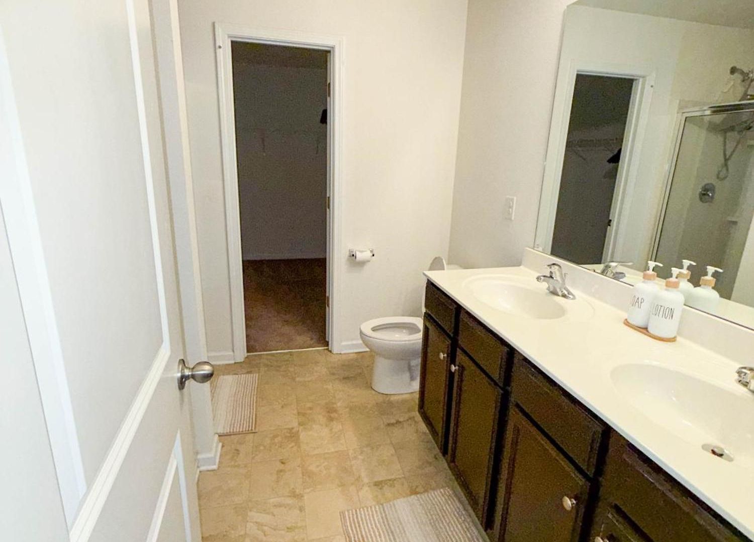 Modern 4 Bedroom Near Uptown * Charlotte