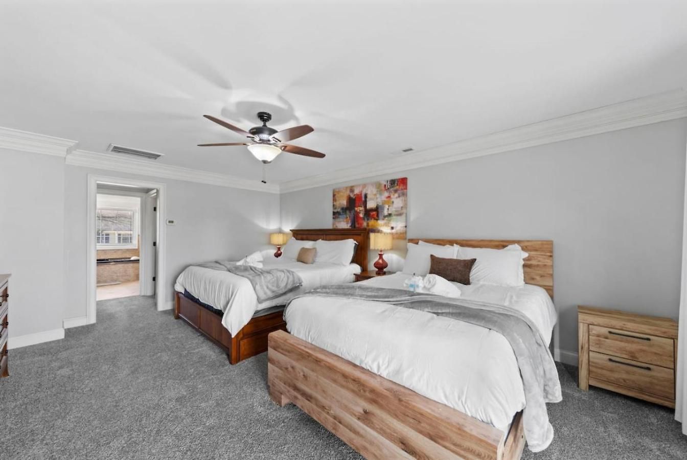 Rest And Rally Retreat 5br *