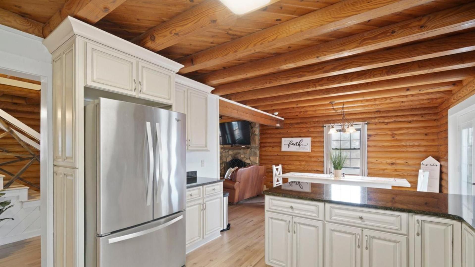 Renovated 5br/3ba W/ Rec Charlotte