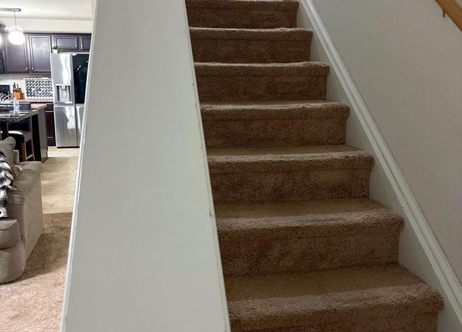 Modern 4 Bedroom Near Uptown Holiday home