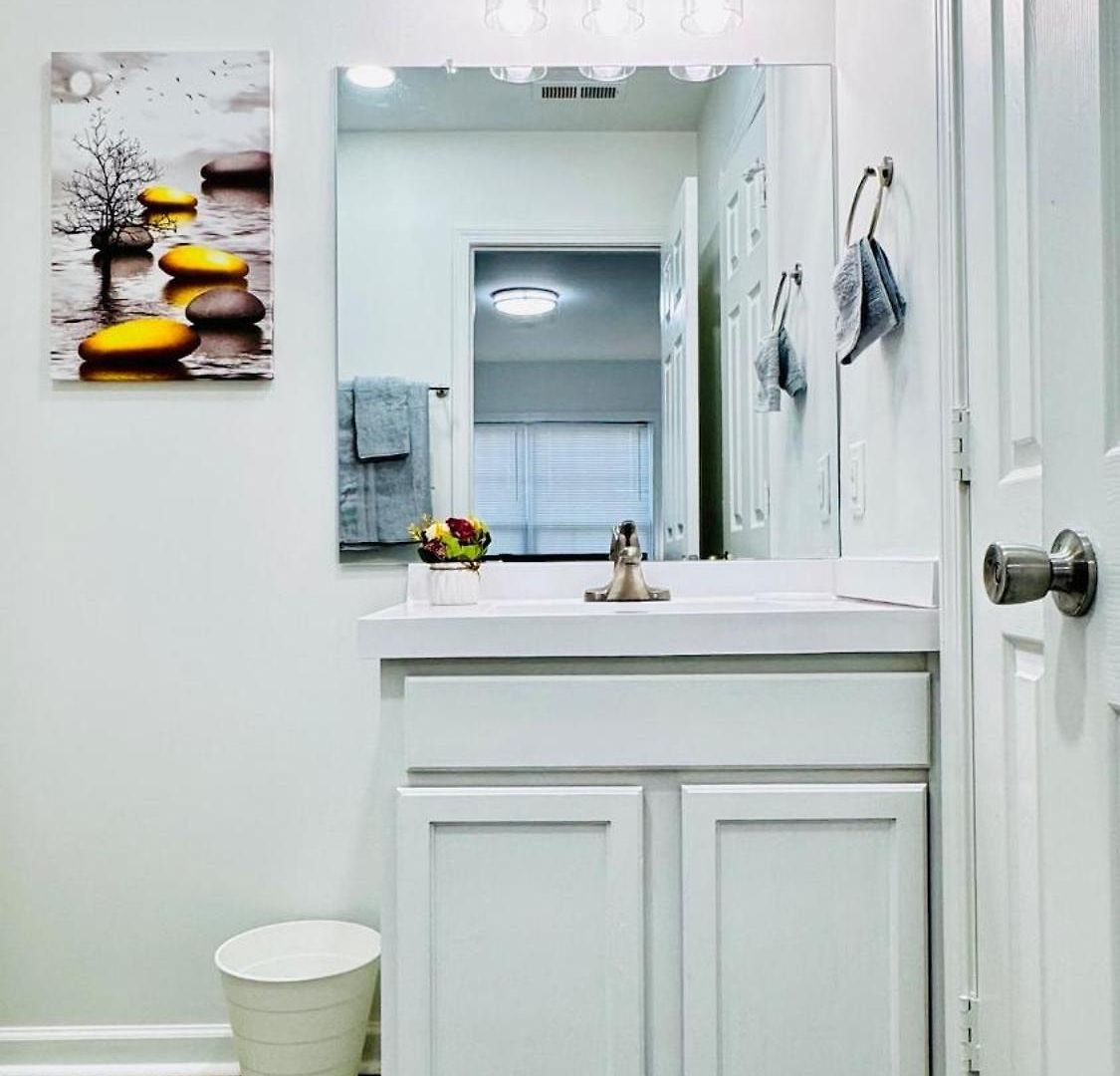 Cozy Corner Escape Entire In Holiday home Charlotte