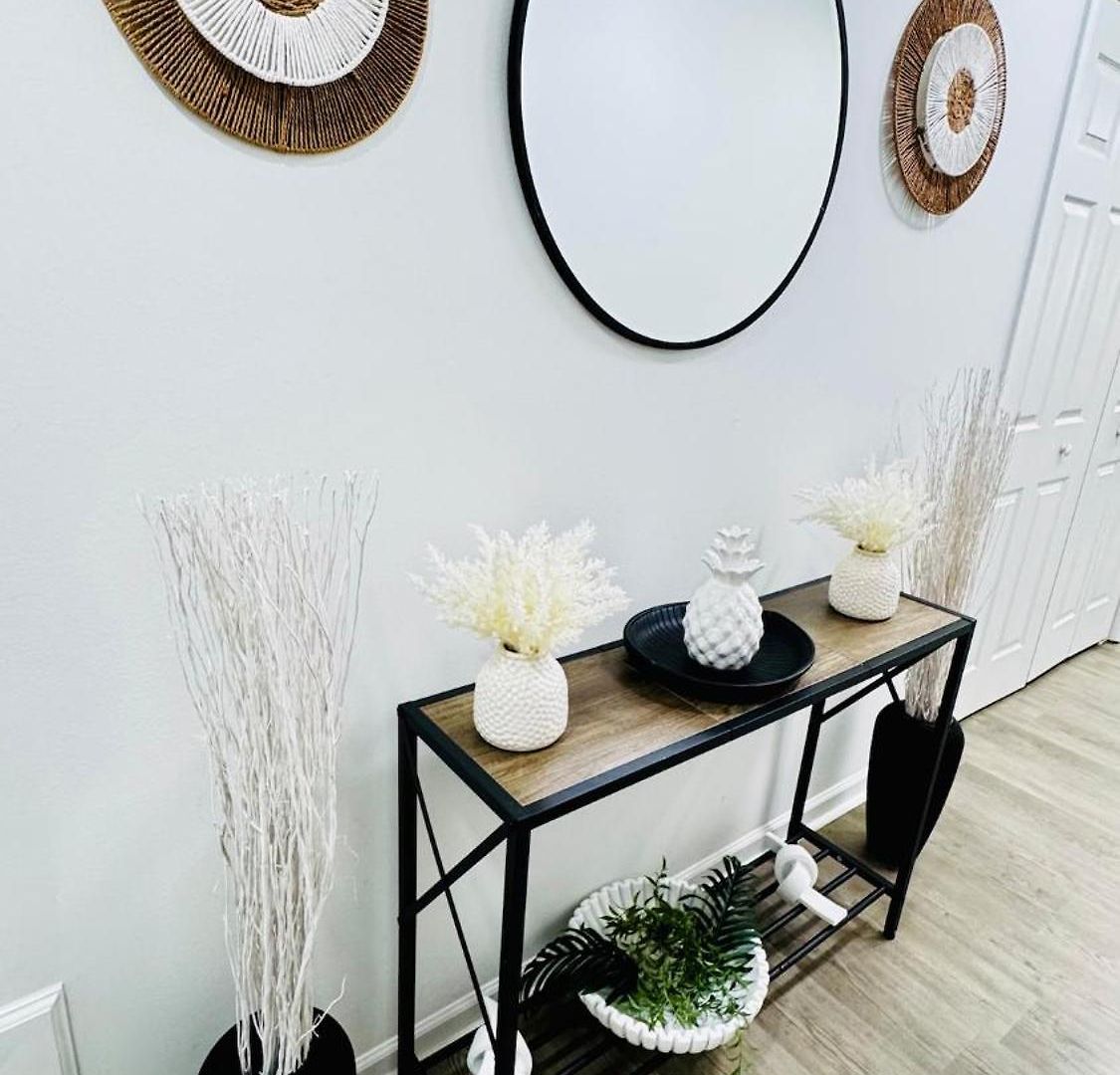 Cozy Corner Escape Entire In *