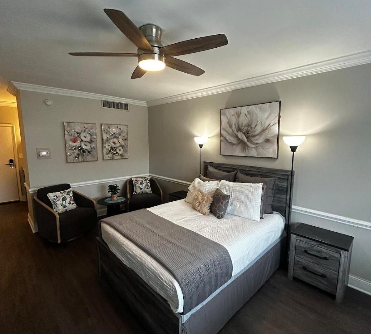 Quaint Mins To Atrium Health & Panthers Stadium Apartment Charlotte