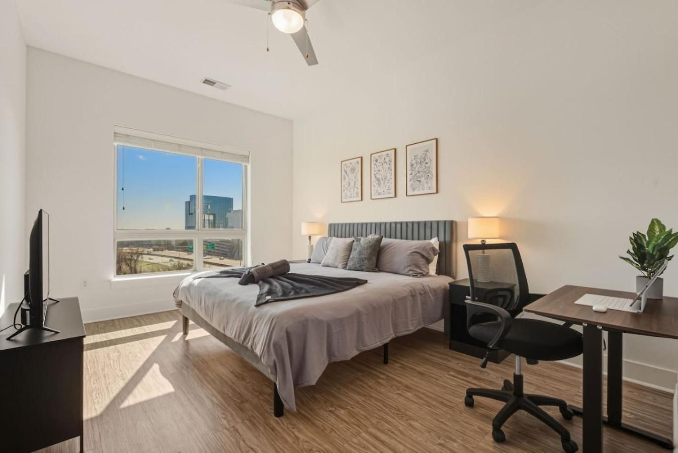 Blue Haven - Pool, Views, Free Parking * Charlotte