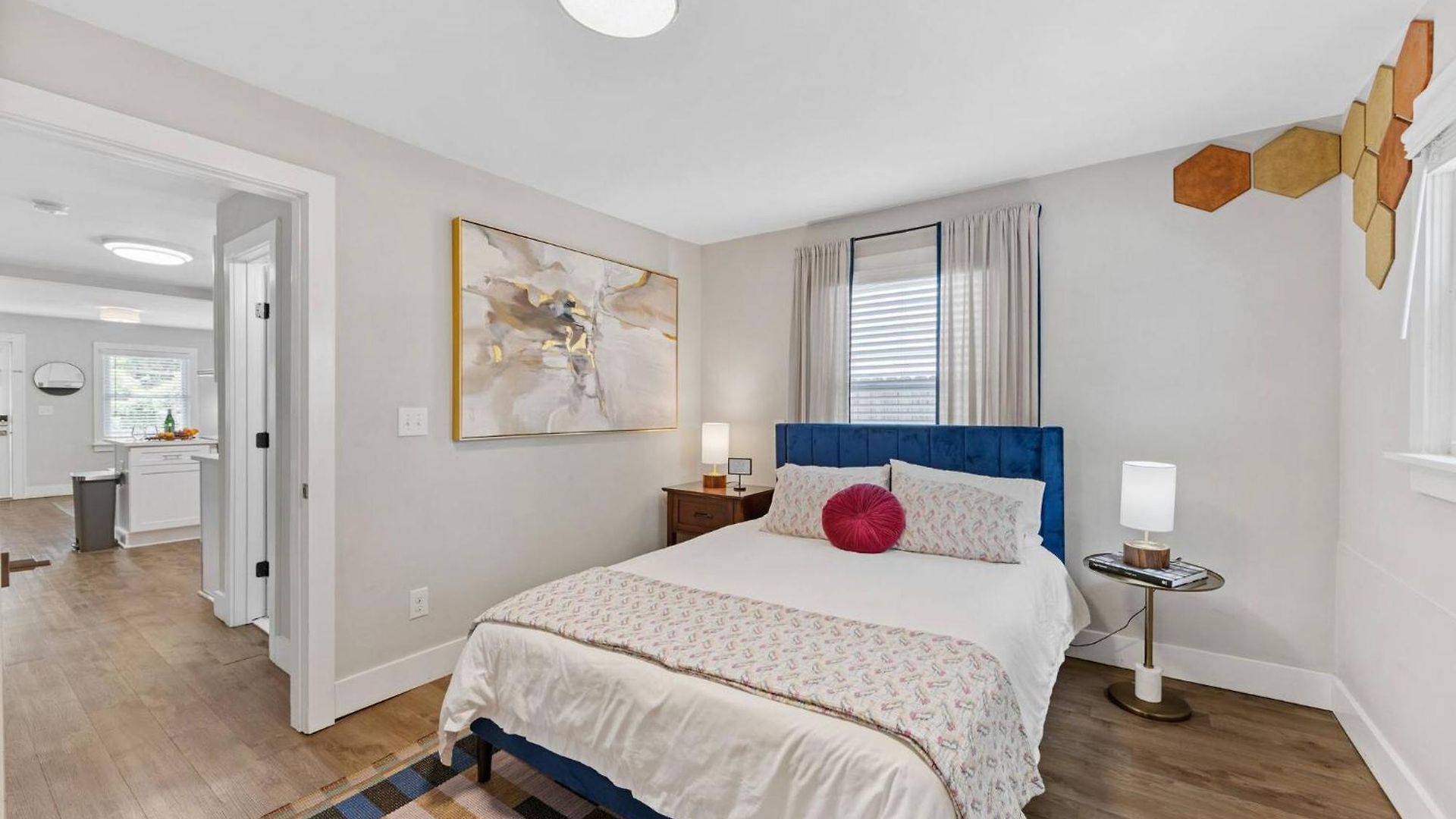 Optimist Abode 2: <7min To Noda-midwood-uptown
