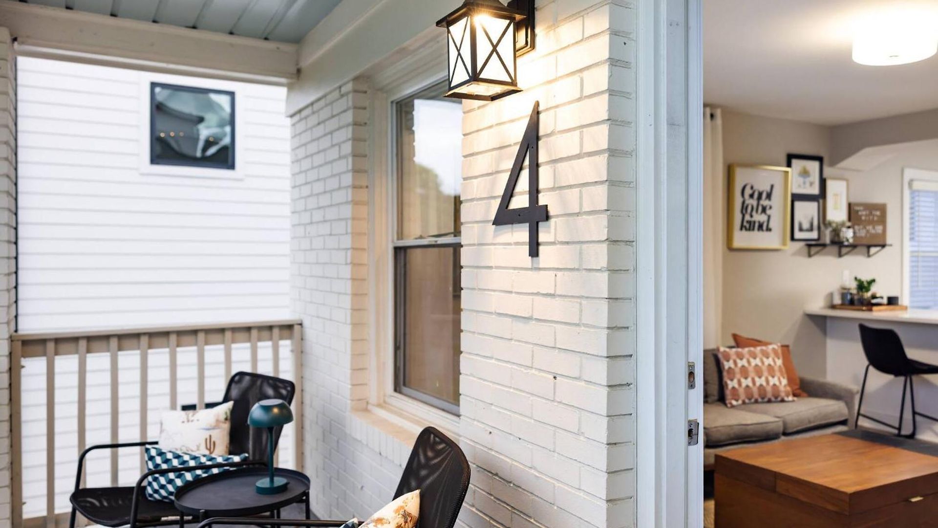 Optimist Abode 4: <7min To Noda-midwood-uptown Apartment *