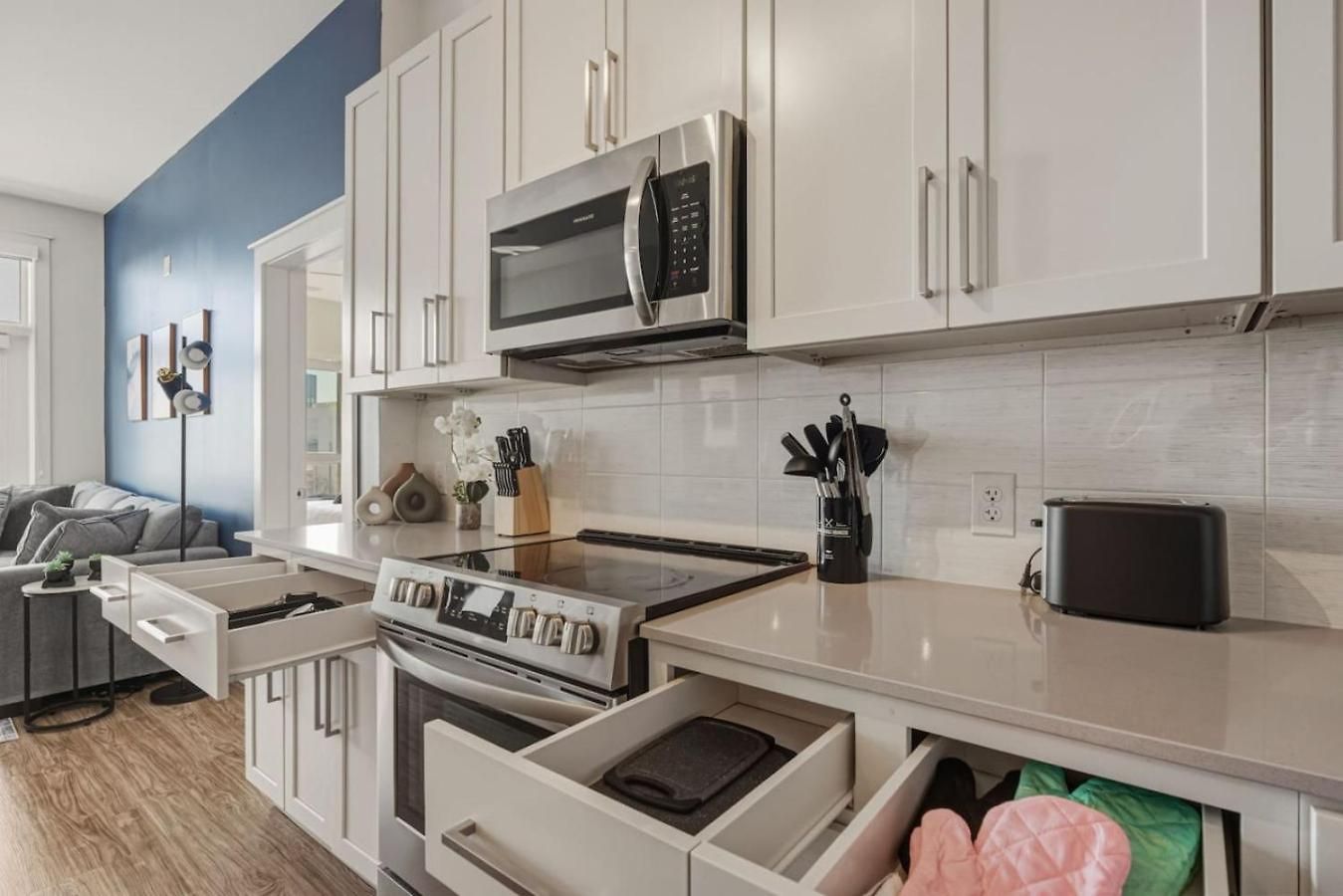 Apartment Blue Haven - Pool, Views, Free Parking *